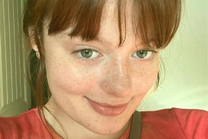 Abigail, 23, a red green-eyed mixed companion based in Klostermansfeld. Offering Dinner Date, OWO, Duos, Striptease. Available for incall and outcall, overni...