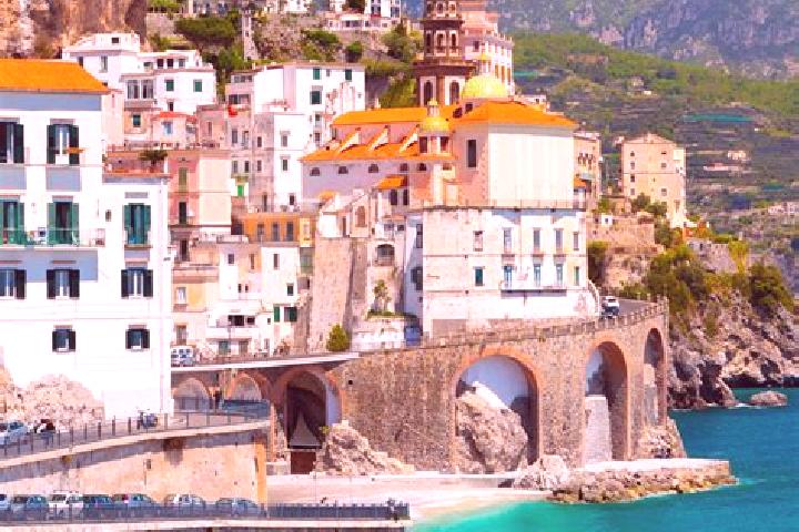 Abigail, 23 — Escort in Castro, Italy