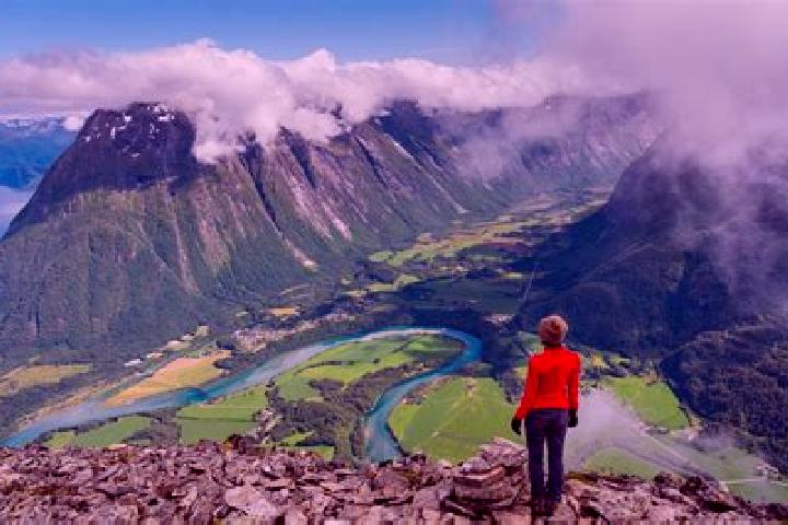 Abigail, 23 — Escort in Eide, Norway