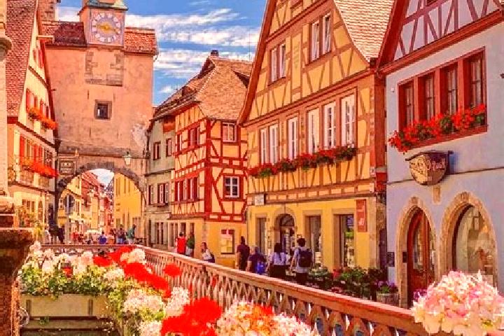 Abigail, 23 — Escort in Harsdorf, Germany