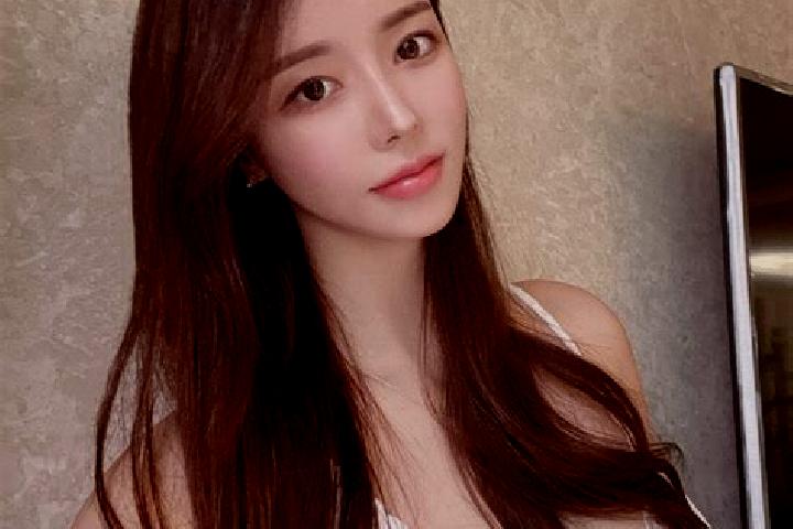 Abigail, 23 — Escort in Mayihe, China