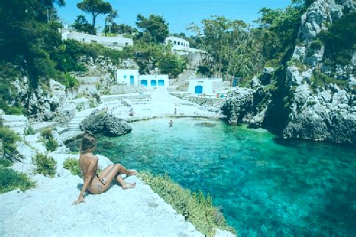 Abigail, 23 — Escort in Surano, Italy