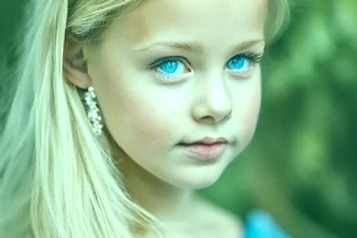Abigail, 24, a blonde blue-eyed indian companion based in Morciano di Romagna. Offering A-Level, Roleplay. Available for incall and outcall, overnight bookin...