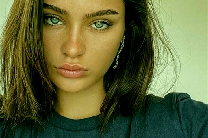 Abigail, 24, a brunette dark-eyed middle eastern companion based in Valea Stalpului. Offering Couples, Striptease, Duos. Available for incall and outcall, ov...