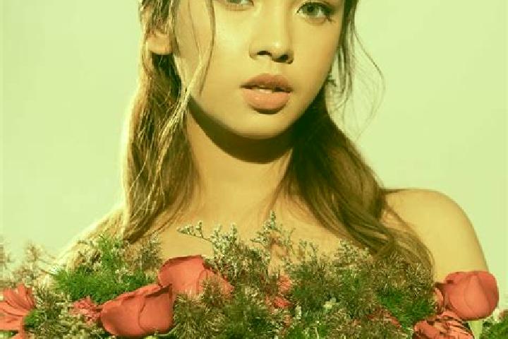 Abigail, 24, a dark blonde amber-eyed asian companion based in Sanremo. Offering Fetish, Party Girl, Domination. Available for incall and outcall, day and ev...