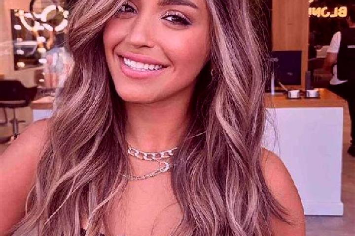 Abigail, 24, a dark blonde brown-eyed ebony companion based in Vad. Offering Massage, Dinner Date, OWO. Available for incall and outcall, day and evening dates.
