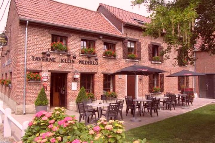 Abigail, 24 — Escort in Vlezenbeek, Belgium