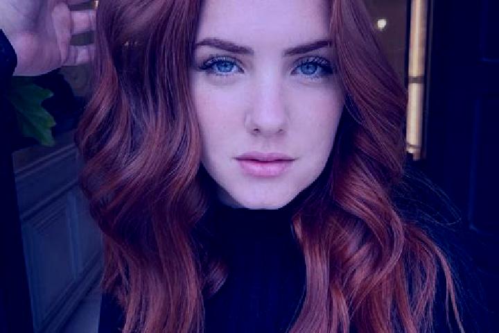 Abigail, 25, a auburn blue-eyed middle eastern companion based in Apple Valley. Offering Party Girl, Deep French Kissing, 69. Available for incall and outcal...