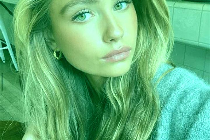 Abigail, 25, a blonde hazel-eyed caucasian companion based in Ventanilla. Offering Deep French Kissing, CIM, A-Level. Available for incall and outcall, overn...