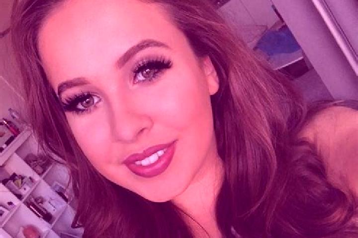 Abigail, 25, a brunette amber-eyed european companion based in Rollwitz. Offering Dinner Date, Couples, 69, Girlfriend Experience, OWO. Available for incall ...