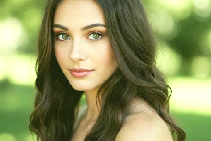 Abigail, 25, a brunette hazel-eyed slavic companion based in Umbulan Kapiak. Offering Overnight, Massage, Dinner Date. Available for incall and outcall, over...