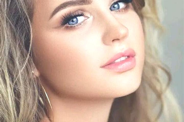 Abigail, 25, a dark blonde blue-eyed slavic companion based in Lendan. Offering Tantra, Party Girl. Available for incall and outcall, overnight bookings avai...