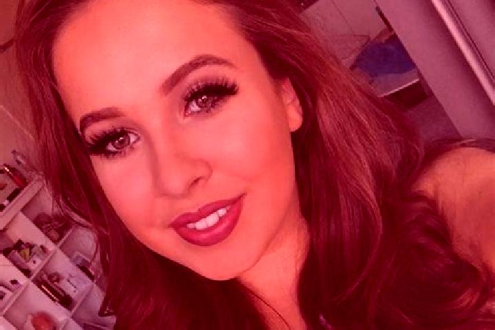 Abigail, 25, a red brown-eyed european companion based in Brierfield. Offering Striptease, Duos, Party Girl, Massage, GFE. Available for incall and outcall, ...