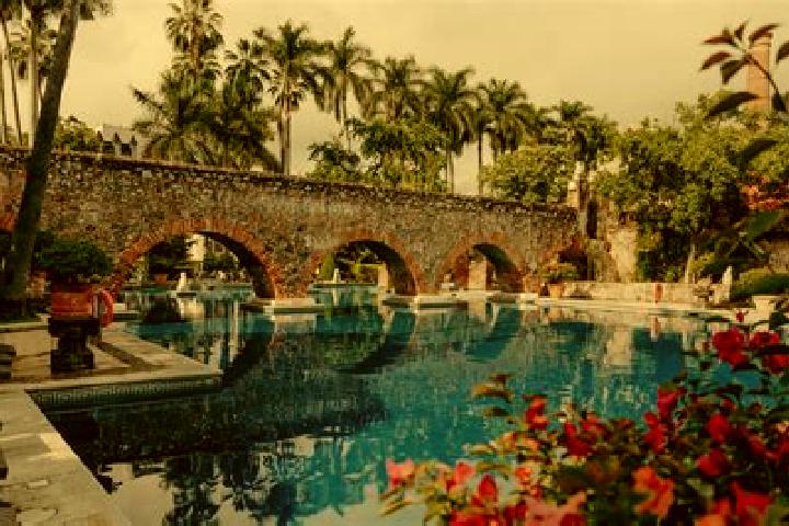 Abigail, 25 — Escort in Atapaneo, Mexico
