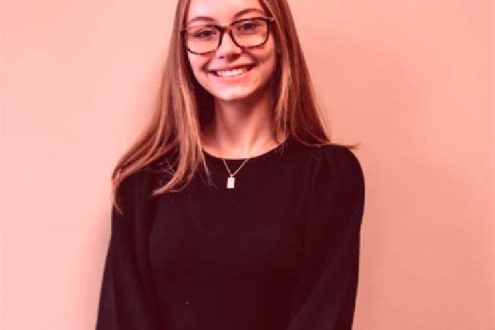 Abigail, 25 — Escort in Carter Lake, United States