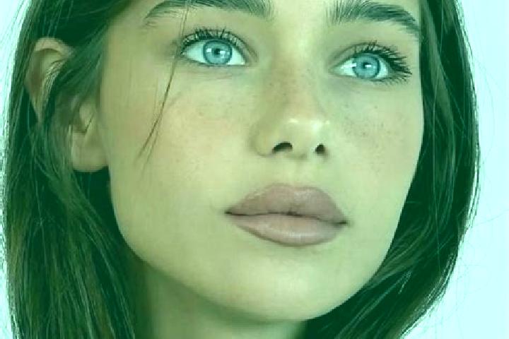 Abigail, 26, a brunette brown-eyed mixed companion based in Frisa. Offering GFE, Duos, Striptease, 69, BDSM. Available for incall and outcall, day and evenin...