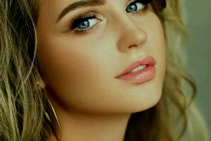 Abigail, 26, a dark blonde blue-eyed caucasian companion based in Sarangmeduro. Offering Tantra, 69, Couples. Available for incall and outcall, day and eveni...
