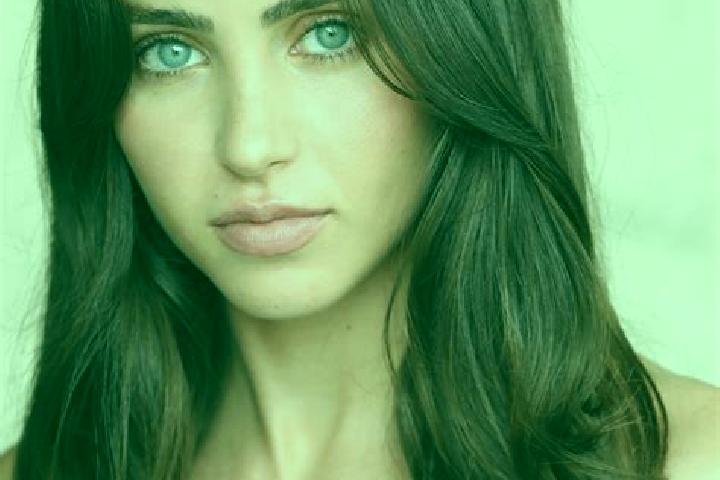 Abigail, 27, a brunette brown-eyed latina companion based in Rufisque est. Offering BDSM, OWO, 69. Available for incall and outcall, day and evening dates.