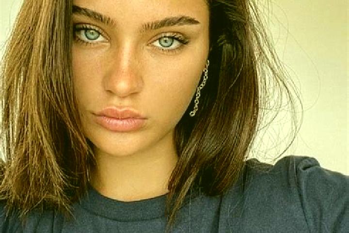 Abigail, 27, a brunette brown-eyed mixed companion based in Oosterhesselen. Offering A-Level, Girlfriend Experience, OWO. Available for incall and outcall, o...
