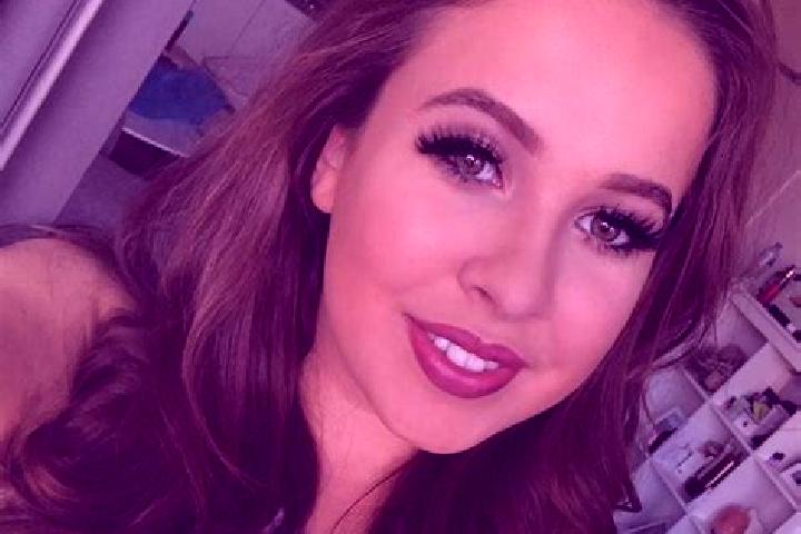 Abigail, 27, a brunette grey-eyed mixed companion based in Saikubo. Offering BDSM, Erotic Massage, Striptease, Duos. Available for incall and outcall, overni...