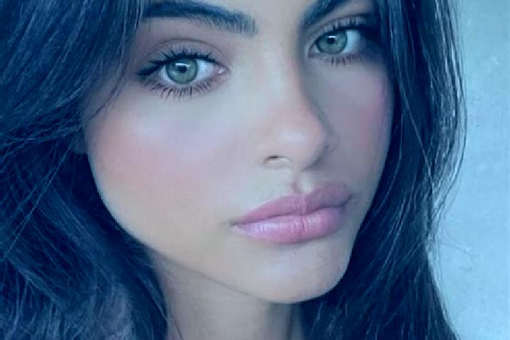 Abigail, 27, a dark blonde hazel-eyed middle eastern companion based in Agnantia. Offering A-Level, Dinner Date, Travel Companion, 69. Available for incall a...