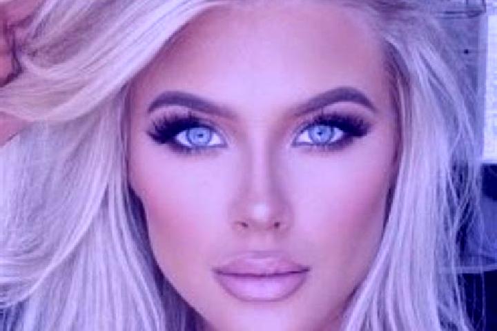 Abigail, 27, a platinum blonde dark-eyed latina companion based in Maihingen. Offering GFE, Fetish, Massage. Available for incall and outcall, overnight book...