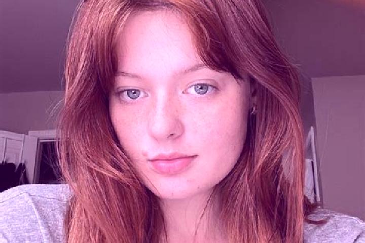 Abigail, 27, a red green-eyed mediterranean companion based in Derac. Offering Striptease, CIM, Tantra. Available for incall and outcall, day and evening dates.