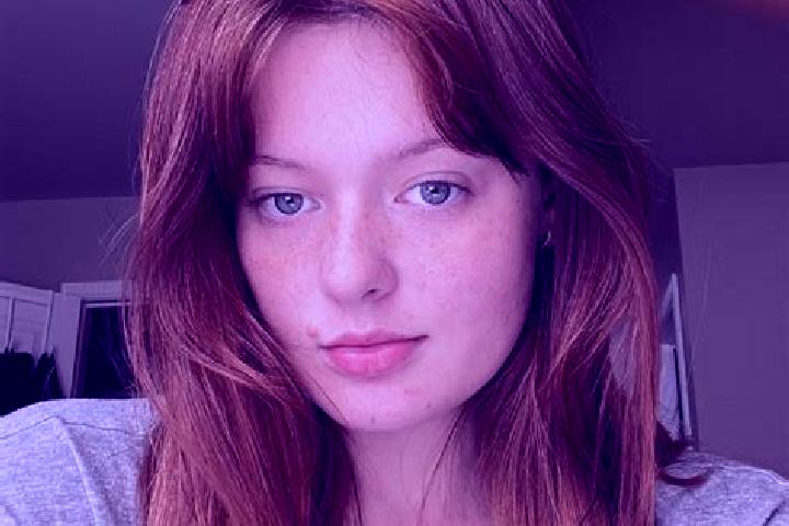 Abigail, 27, a red grey-eyed asian companion based in Baizhu. Offering Couples, Party Girl, Dinner Date. Available for incall and outcall, day and evening da...