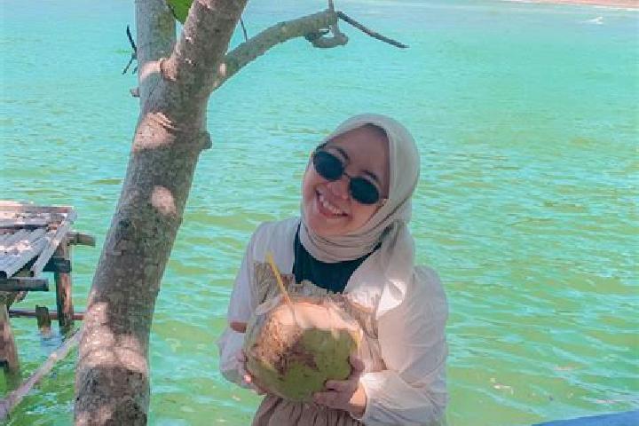 Abigail, 27 — Escort in Kroya, Indonesia