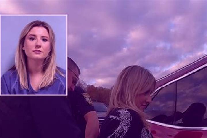 Abigail, 27 — Escort in Nelsonville, United States