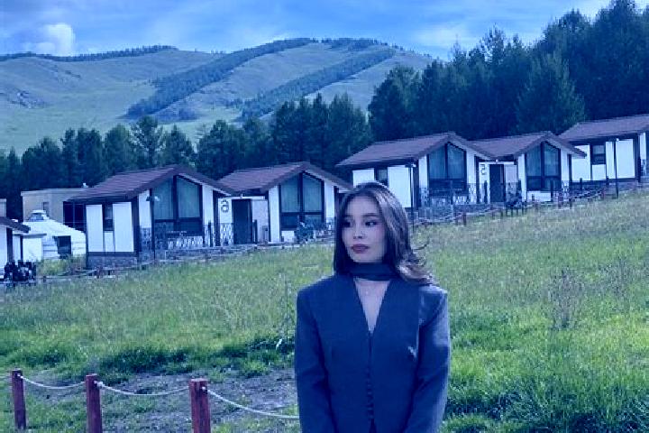 Abigail, 27 — Escort in Tsetsegnuur, Mongolia