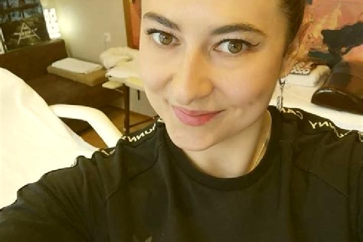 Abigail, 28, a black green-eyed european companion based in Chaille-les-Marais. Offering CIM, Couples, BDSM, OWO. Available for incall and outcall, overnight...