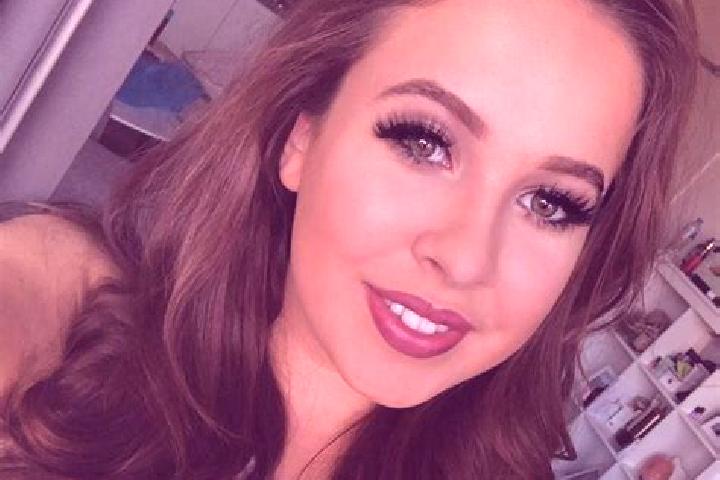 Abigail, 28, a chestnut brown-eyed indian companion based in Tournon-Saint-Martin. Offering Prostate Massage, Girlfriend Experience, OWO. Available for incal...