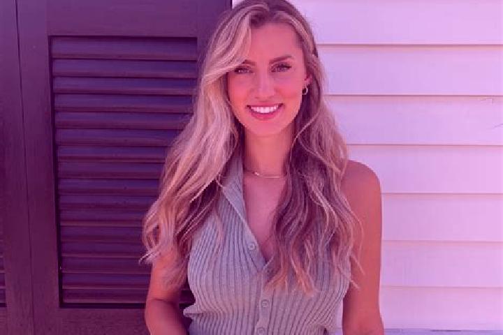 Abigail, 28 — Escort in Biggar, Canada