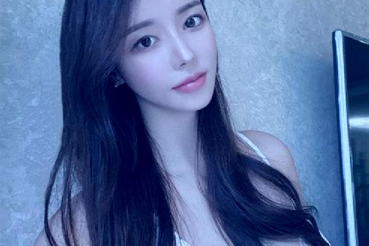Abigail, 28 — Escort in Dushang, China