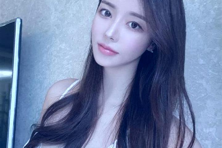 Abigail, 28 — Escort in Neikeng, China