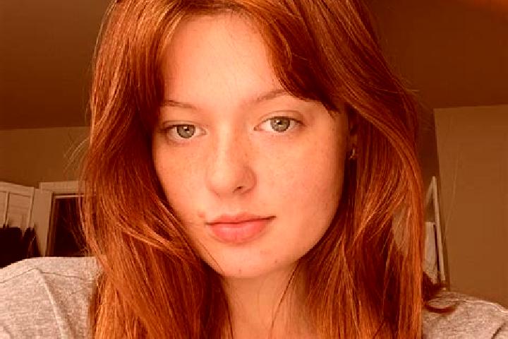 Abigail, 29, a auburn grey-eyed european companion based in Ngemplak. Offering Duos, A-Level, Fetish. Available for incall and outcall, day and evening dates.