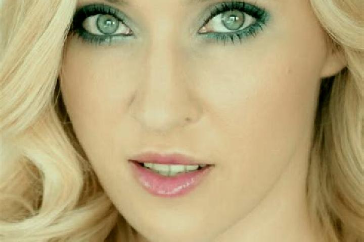 Abigail, 29, a blonde green-eyed slavic companion based in St Francis Bay. Offering Girlfriend Experience, 69, Party Girl, Prostate Massage. Available for in...