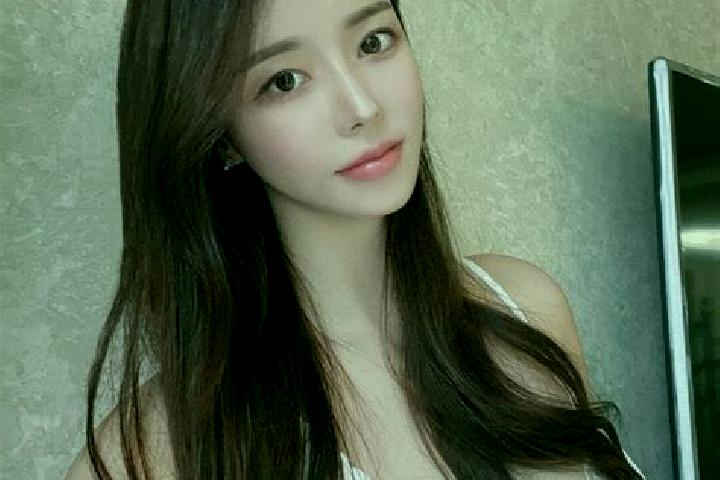 Abigail, 29 — Escort in Changgai, China