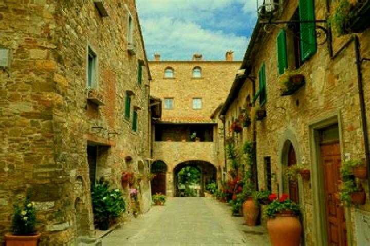 Abigail, 29 — Escort in Poggio San Marcello, Italy