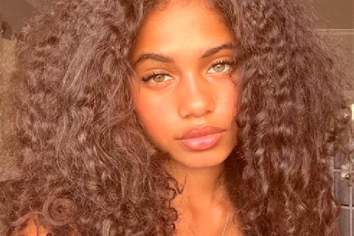 Abigail, 30, a chestnut blue-eyed ebony companion based in Kil. Offering Couples, Overnight, Massage. Available for incall and outcall, day and evening dates.