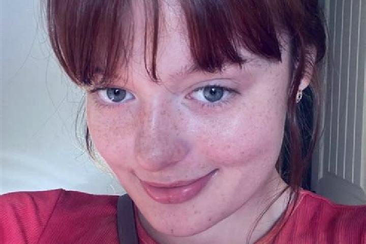 Abigail, 30, a red brown-eyed caucasian companion based in Lamporo. Offering Party Girl, Overnight, BDSM. Available for incall and outcall, day and evening d...