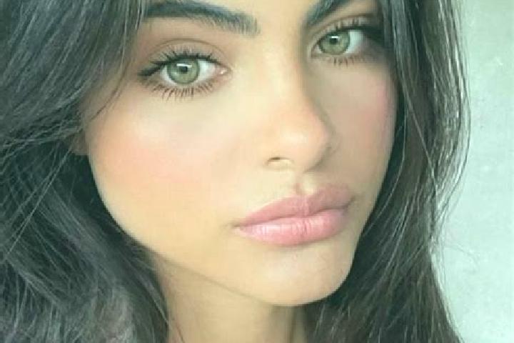 Abigail, 30, a red green-eyed indian companion based in Tracyton. Offering A-Level, Prostate Massage, Striptease. Available for incall and outcall, day and e...