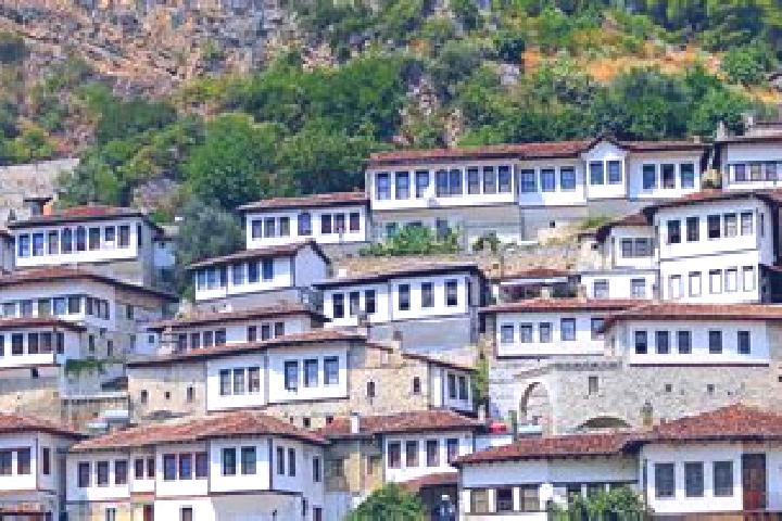 Abigail, 30 — Escort in Gracen, Albania