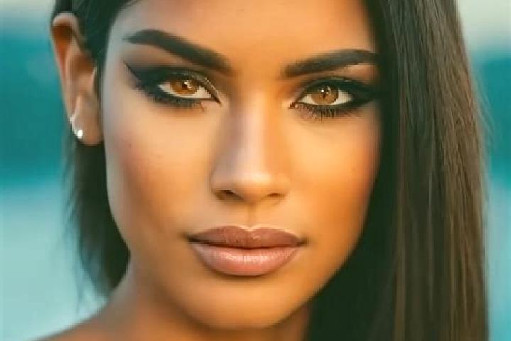 Abigail, 31, a black amber-eyed latina companion based in Timisu de Jos. Offering GFE, Roleplay, Couples. Available for incall and outcall, overnight booking...