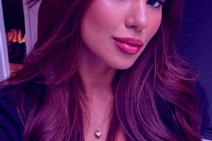 Abigail, 31, a chestnut brown-eyed latina companion based in Traunkirchen. Offering BDSM, Striptease, Fetish, Party Girl, Erotic Massage. Available for incal...