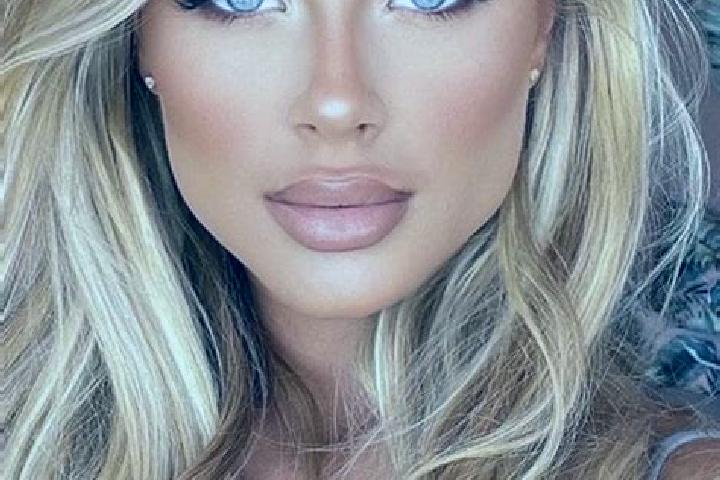 Abigail, 32, a blonde blue-eyed latina companion based in Prapor. Offering Duos, CIM, Party Girl. Available for incall and outcall, day and evening dates.
