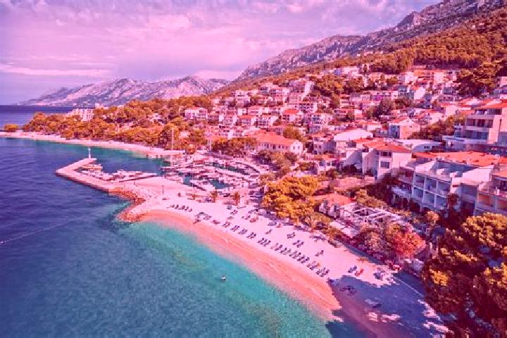 Abigail, 32 — Escort in Brela, Croatia