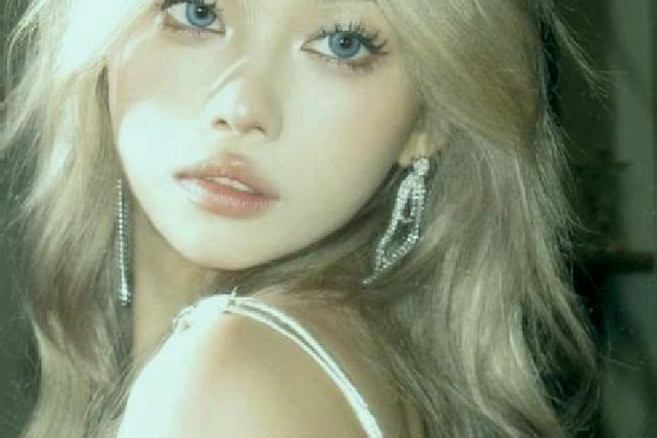 Abigail, 33, a blonde blue-eyed asian companion based in Panggungwinong. Offering GFE, Couples, Tantra, Roleplay, Deep French Kissing. Available for incall a...