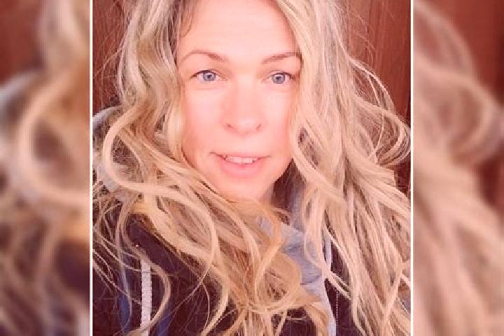 Abigail, 33 — Escort in Dolni Roven, Czech Republic